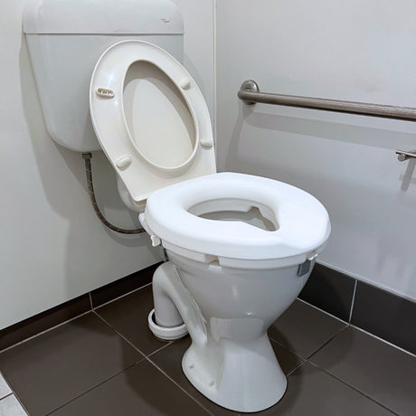 2" Raised Toilet Seat Without Armrests